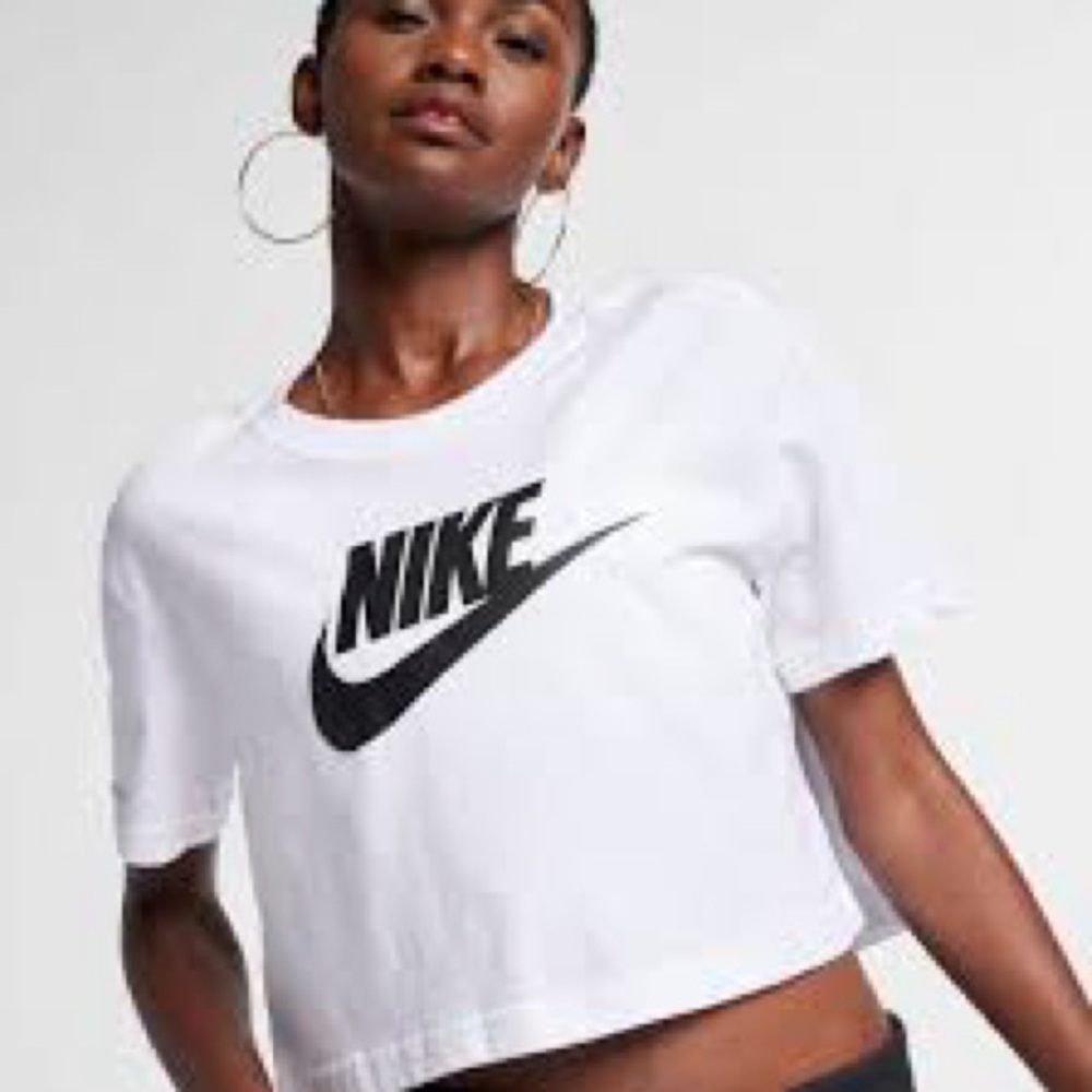 Nike Women's Crop T-shirt